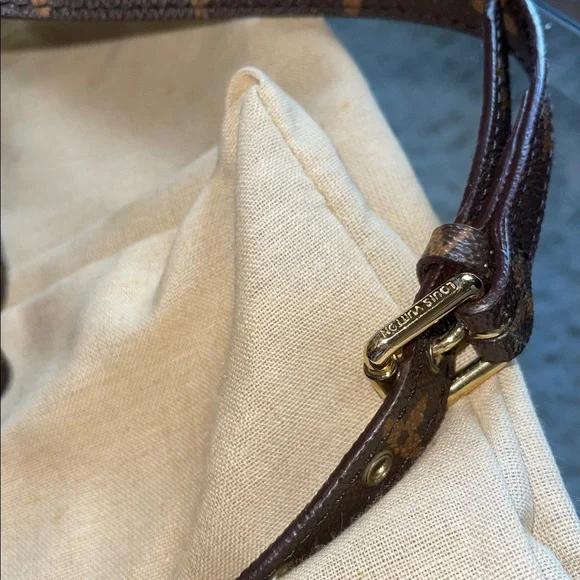 Crossbody lv prestine Meste - Picture 2 of 12